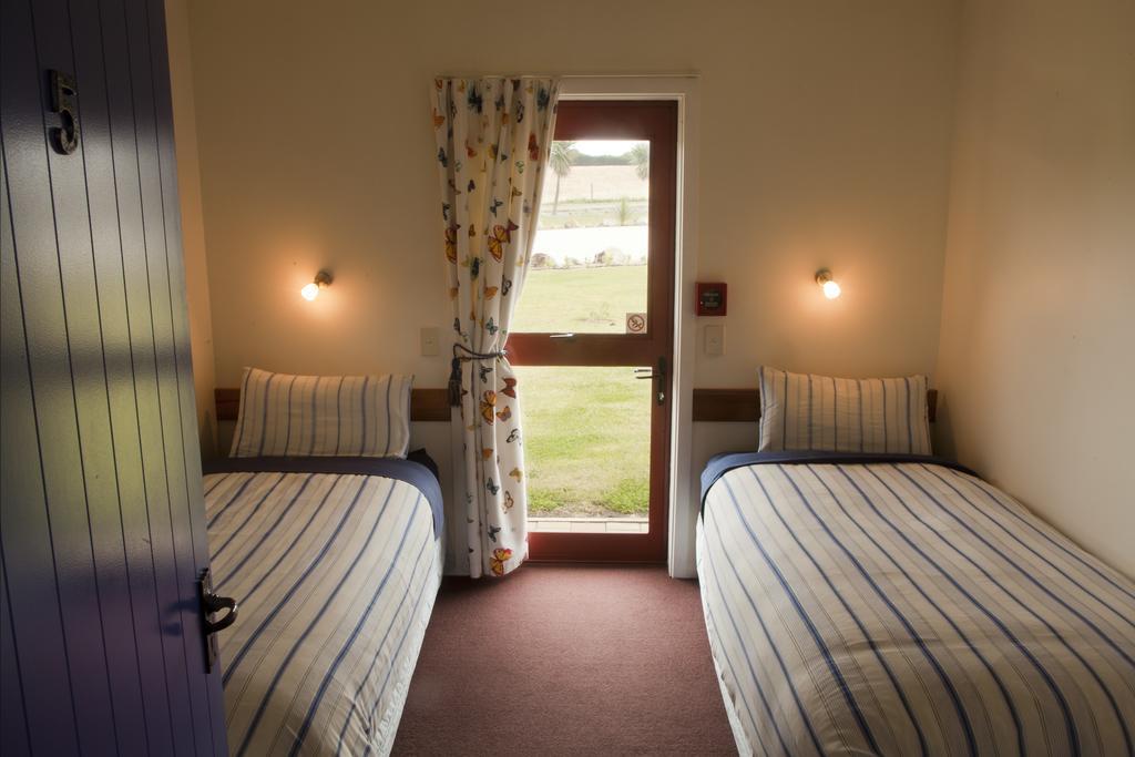 Old Bones Lodge Oamaru Room photo